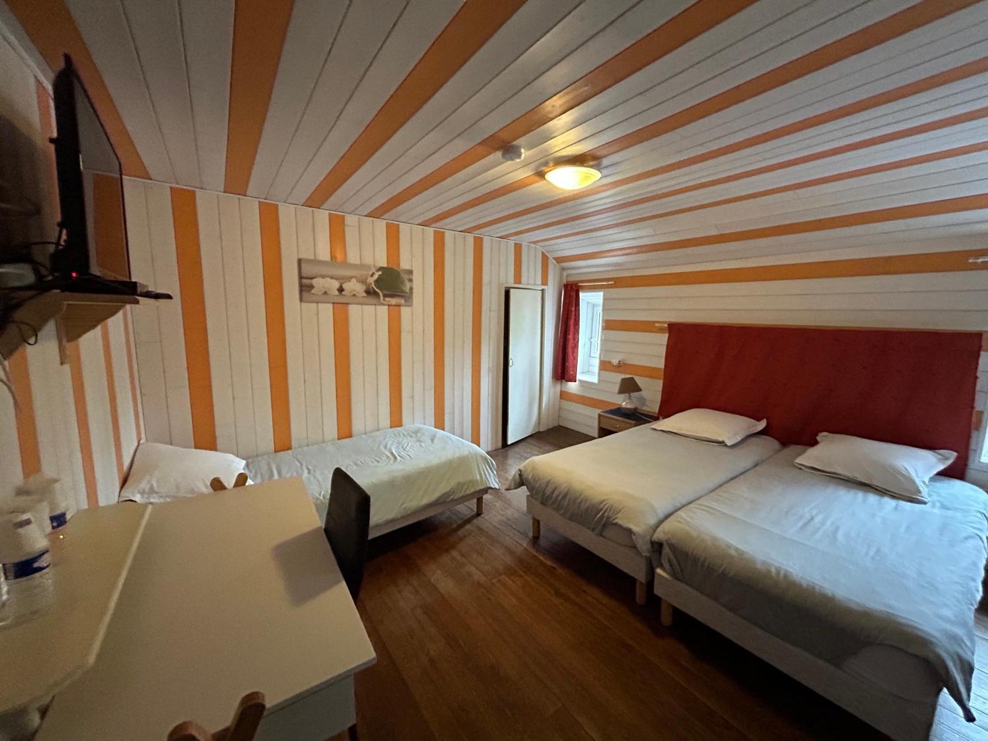Chambres D'Hotes La Cheminee Tardets-Sorholus Exterior photo