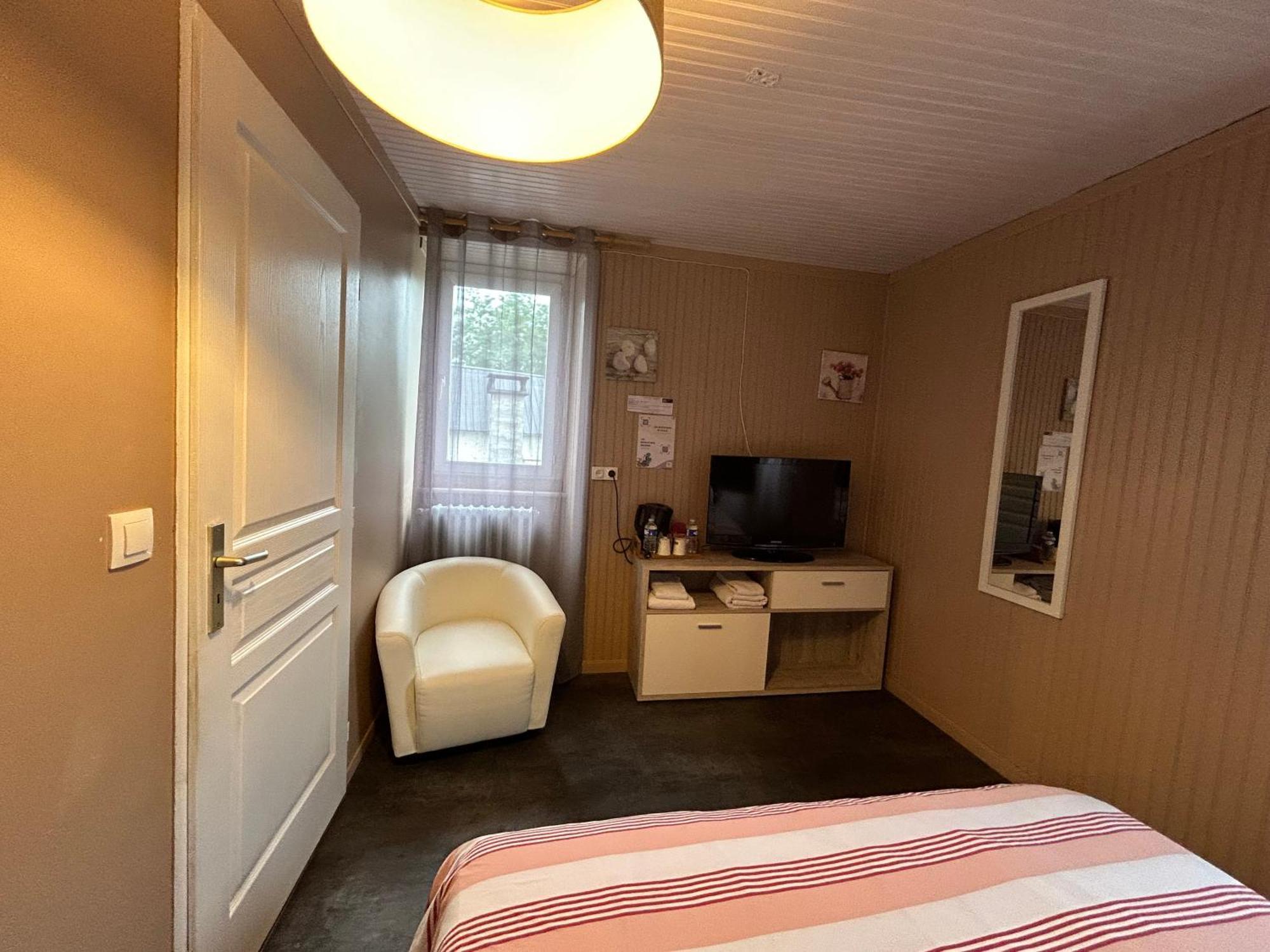 Chambres D'Hotes La Cheminee Tardets-Sorholus Exterior photo